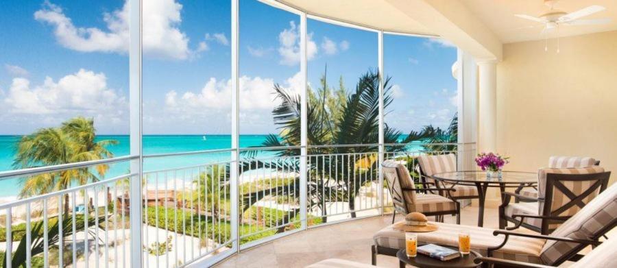 The Tuscany On Grace Bay Exterior photo