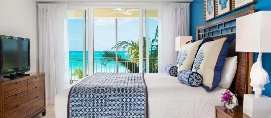 The Tuscany On Grace Bay Exterior photo